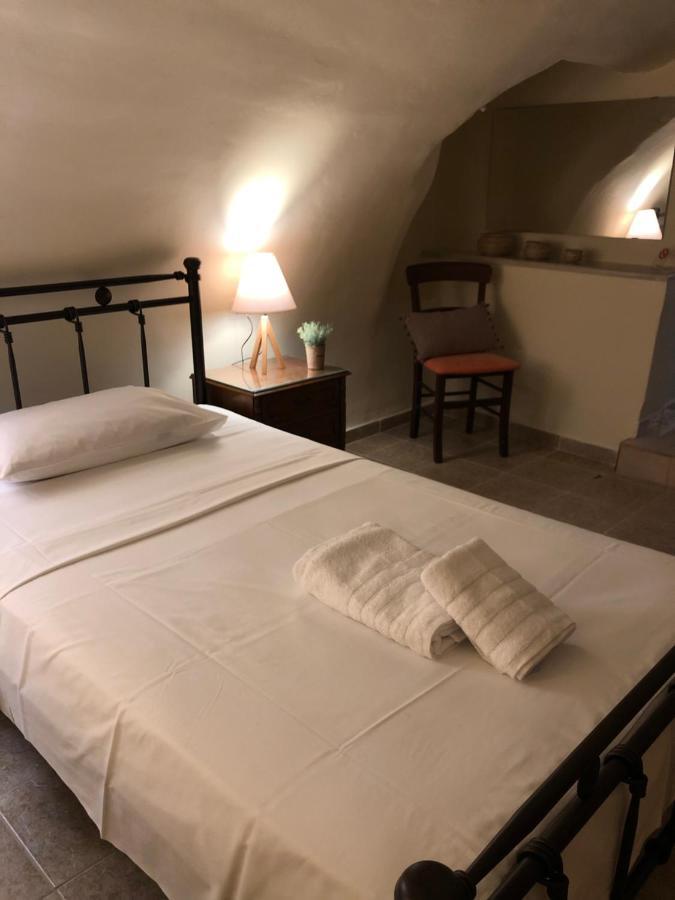 Kamares Cave House 3 Apartment Álika Екстериор снимка
