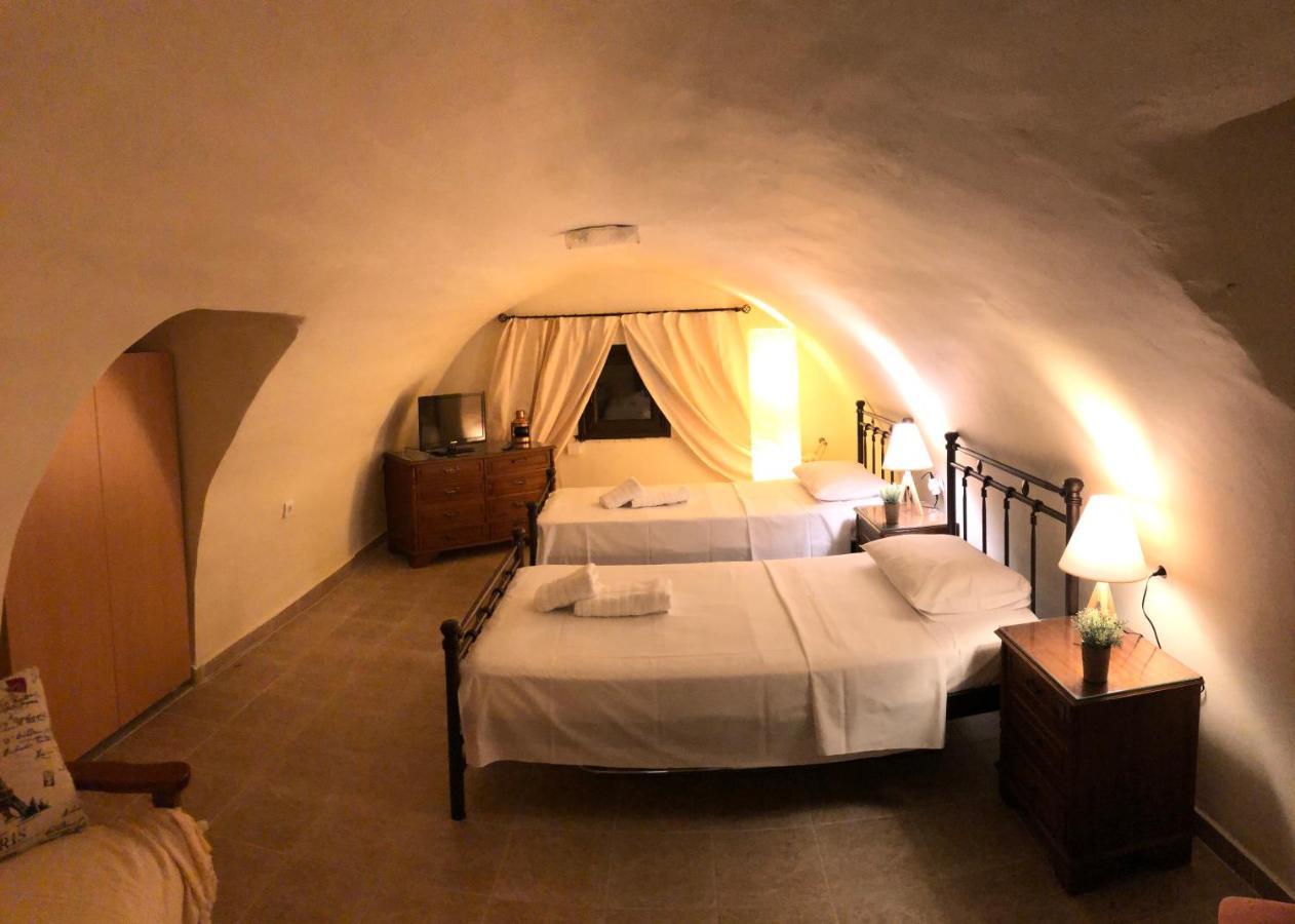 Kamares Cave House 3 Apartment Álika Екстериор снимка